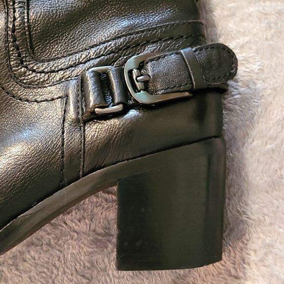 Franco Sarto black leather knee-high riding boots with buckles, size 6.5. - Picture 7 of 7